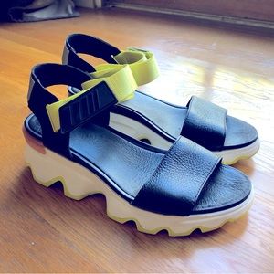 Sorel Kinetic sandals. Size 9. Black/white/lime green